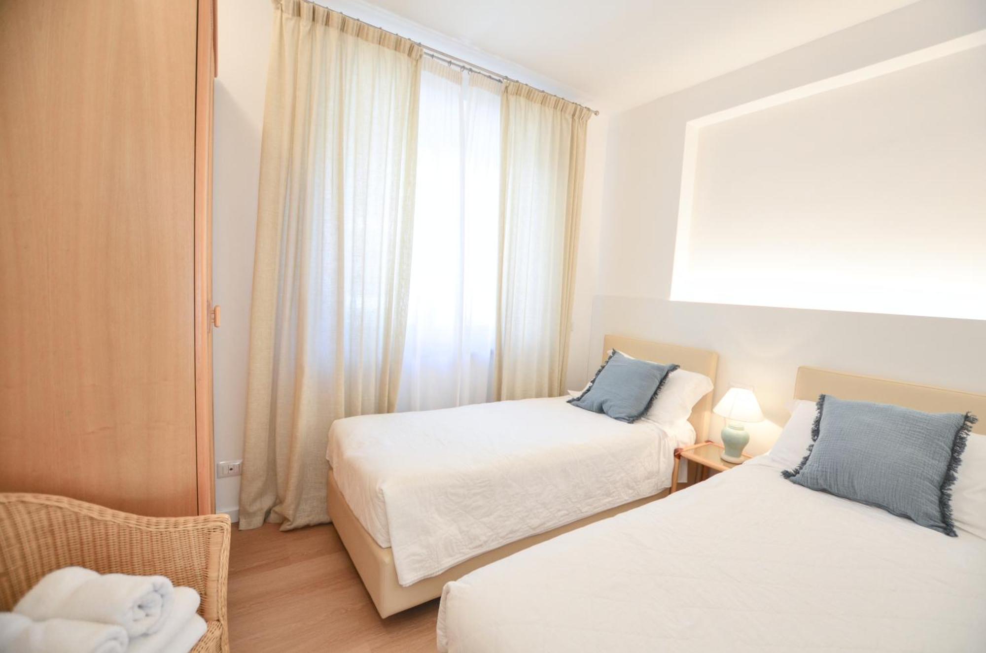 Villa Phoenix - Lake Apartments Riva del Garda Kültér fotó