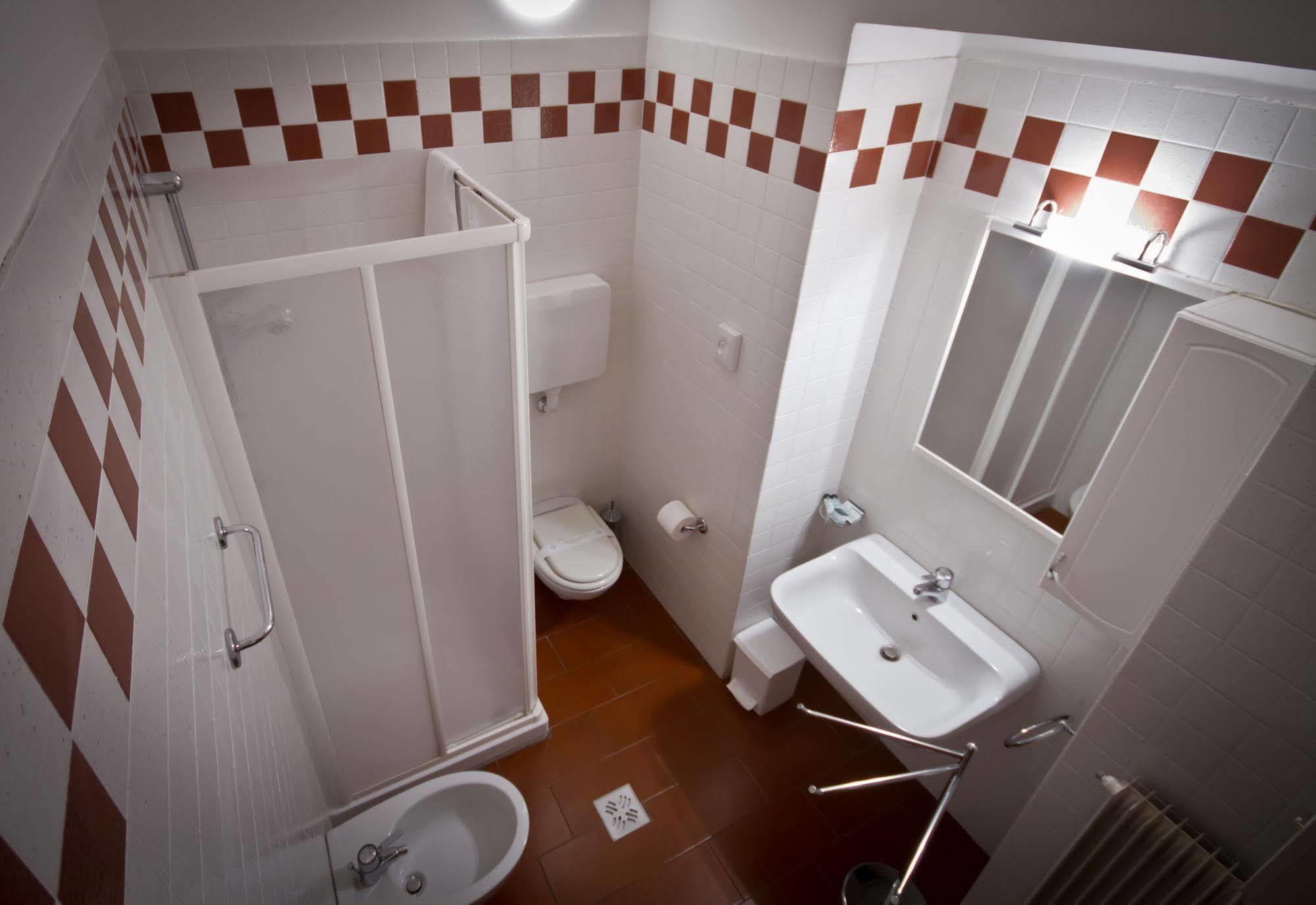 Villa Phoenix - Lake Apartments Riva del Garda Kültér fotó